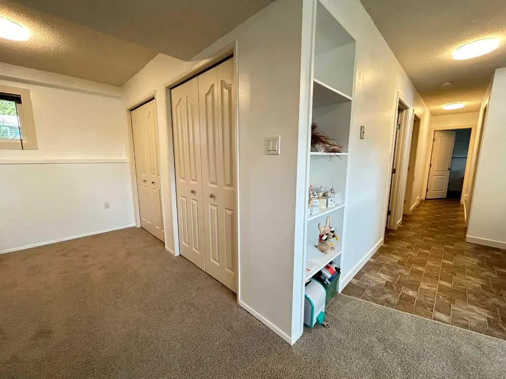 53 Carswell Road SE Medicine Hat AB T1B1L9