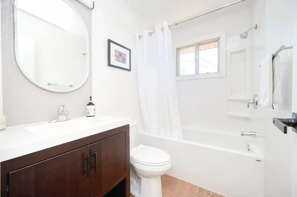 1176 Penrith Crescent SE Calgary AB T2A 2H9
