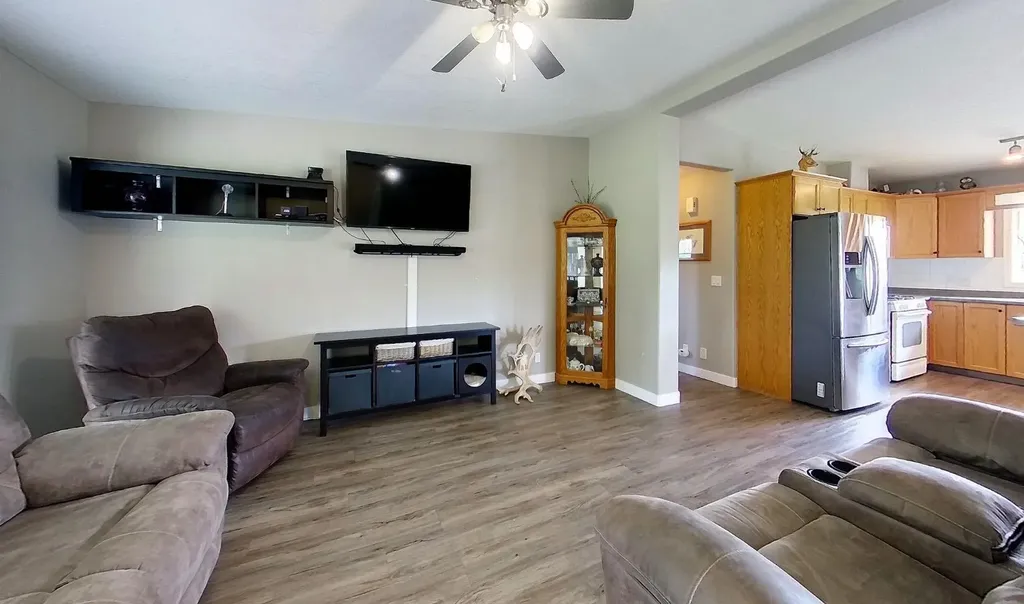 53126 Rge Road 174 Rural Yellowhead County AB T7E 3E6