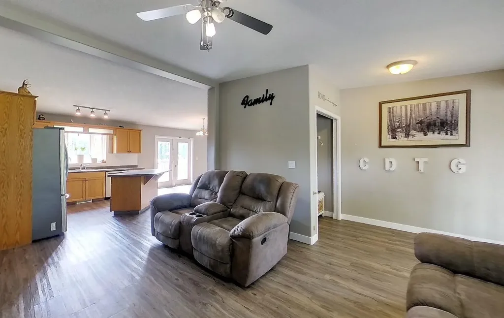 53126 Rge Road 174 Rural Yellowhead County AB T7E 3E6