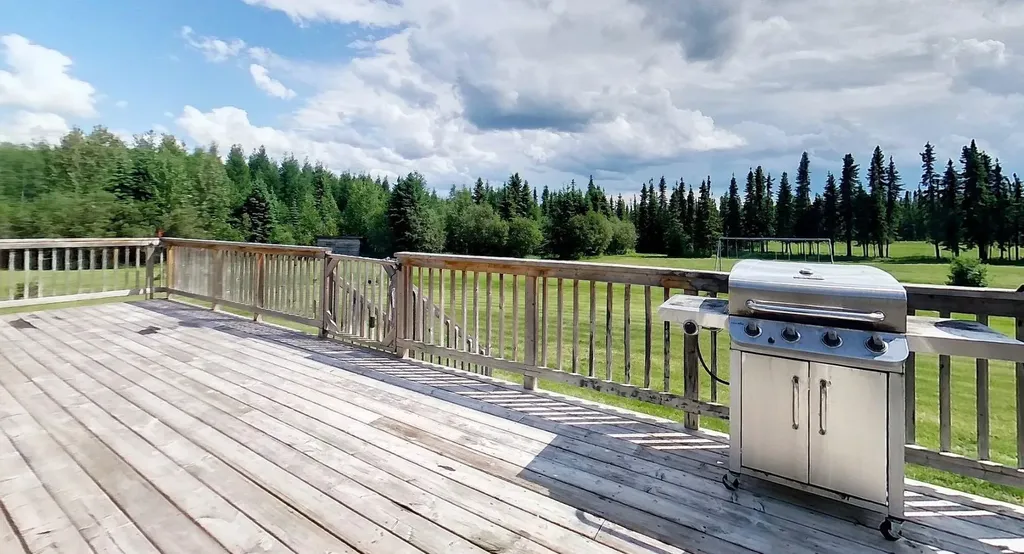 53126 Rge Road 174 Rural Yellowhead County AB T7E 3E6