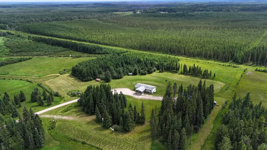 53126 Rge Road 174 Rural Yellowhead County AB T7E 3E6