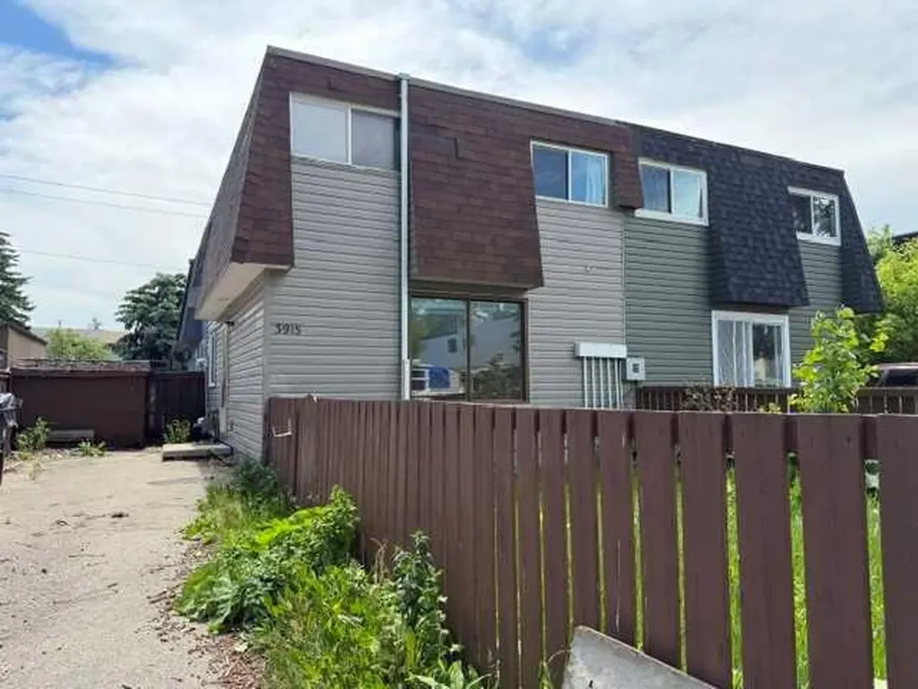 3915 29a Avenue SE Calgary AB T2B 0G3