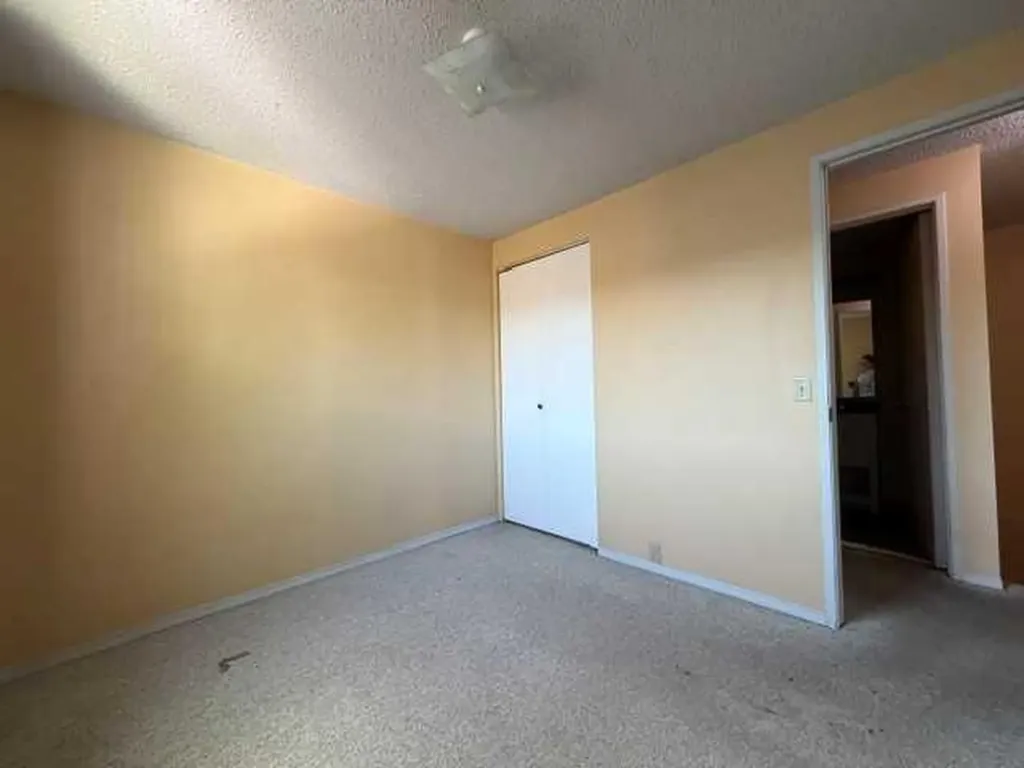 3915 29a Avenue SE Calgary AB T2B 0G3