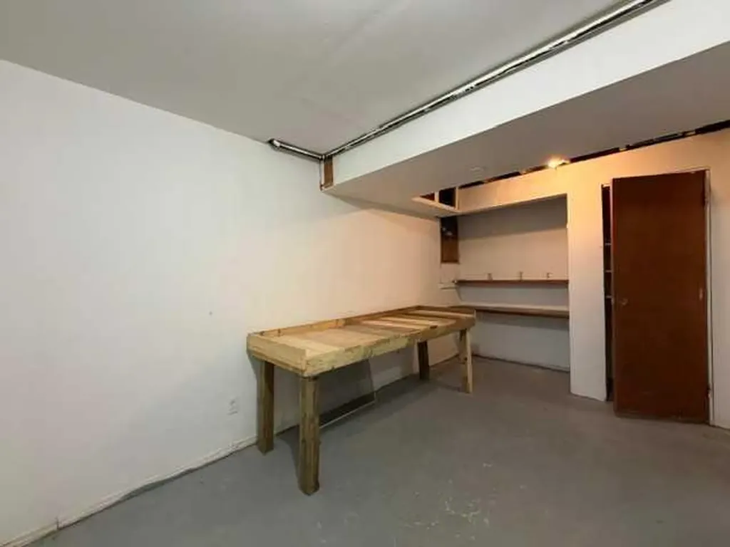 3915 29a Avenue SE Calgary AB T2B 0G3
