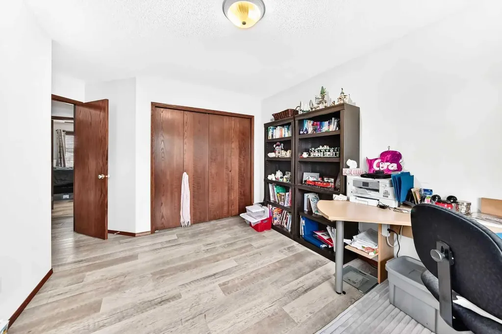 13 Westglen Boulevard Blackfalds AB T0M 0J0