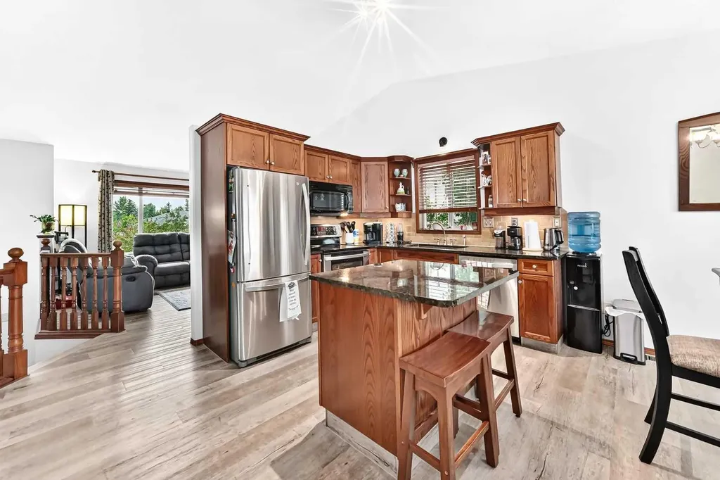 13 Westglen Boulevard Blackfalds AB T0M 0J0