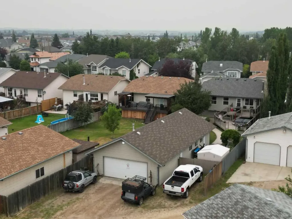 13 Westglen Boulevard Blackfalds AB T0M 0J0