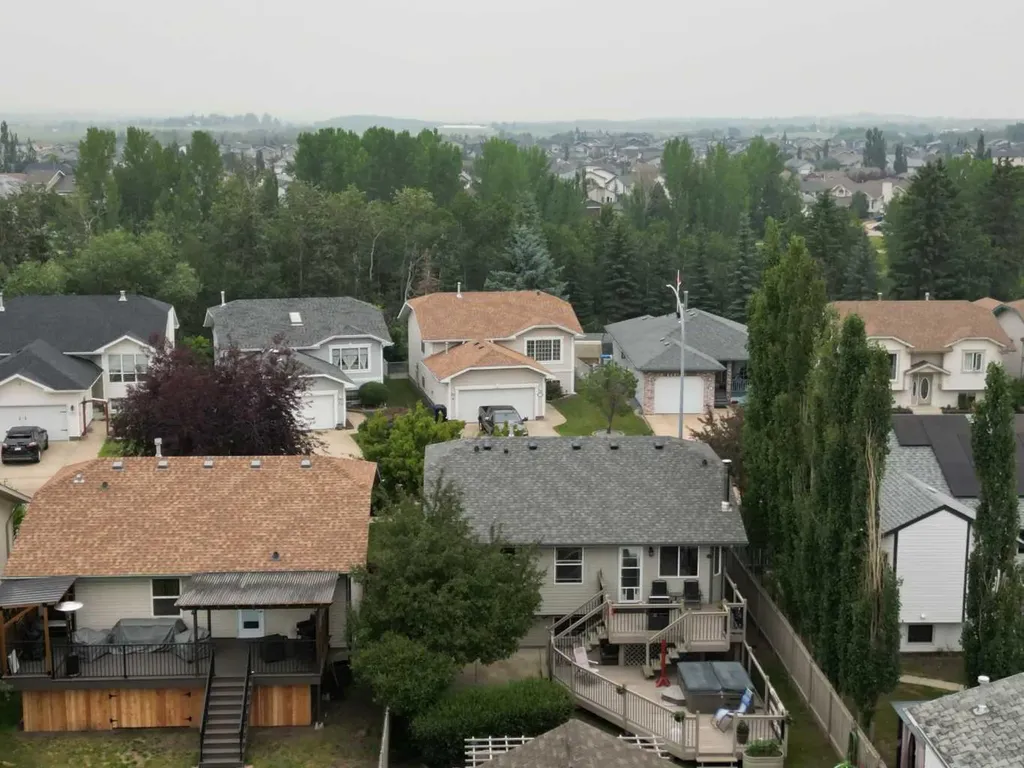 13 Westglen Boulevard Blackfalds AB T0M 0J0