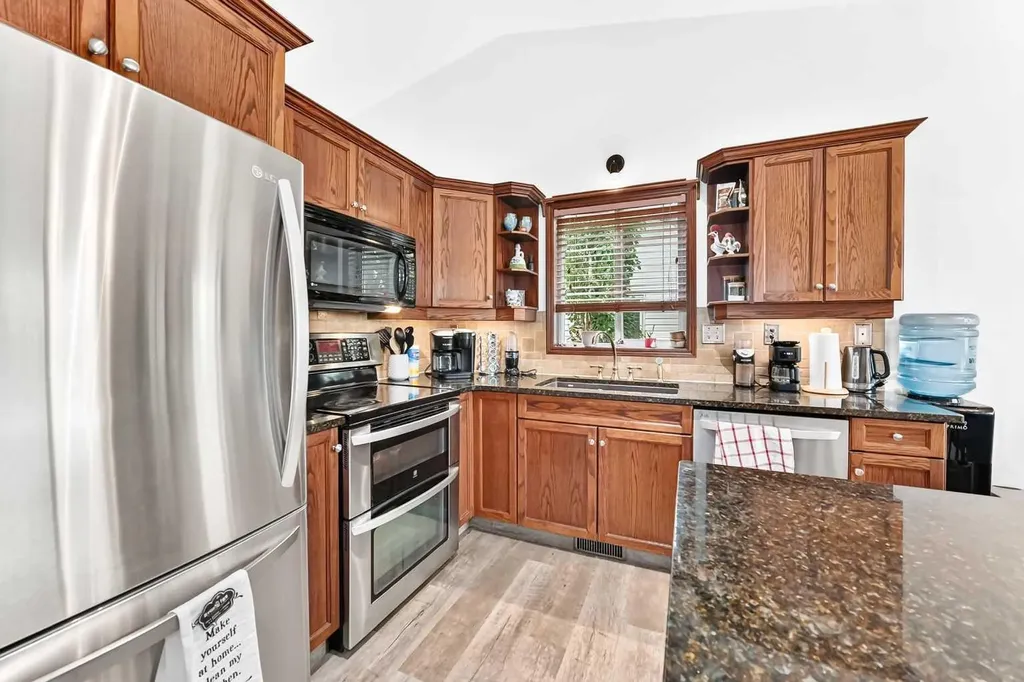 13 Westglen Boulevard Blackfalds AB T0M 0J0