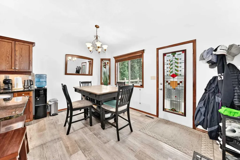 13 Westglen Boulevard Blackfalds AB T0M 0J0
