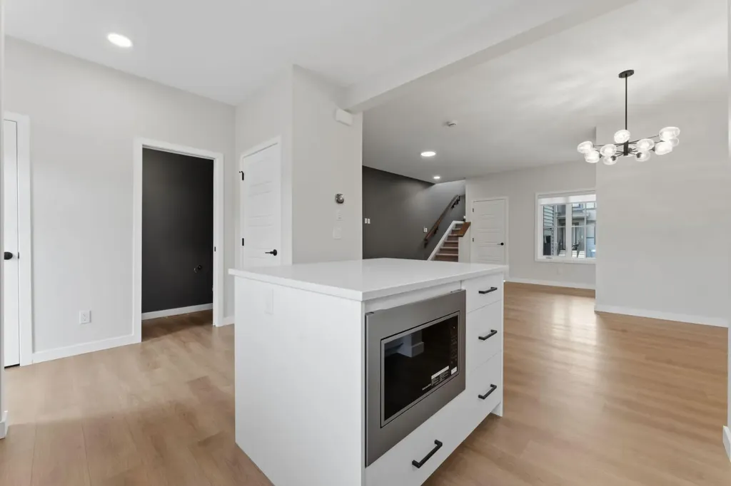 180 Lawson Lane SE Airdrie AB T4A 3P3