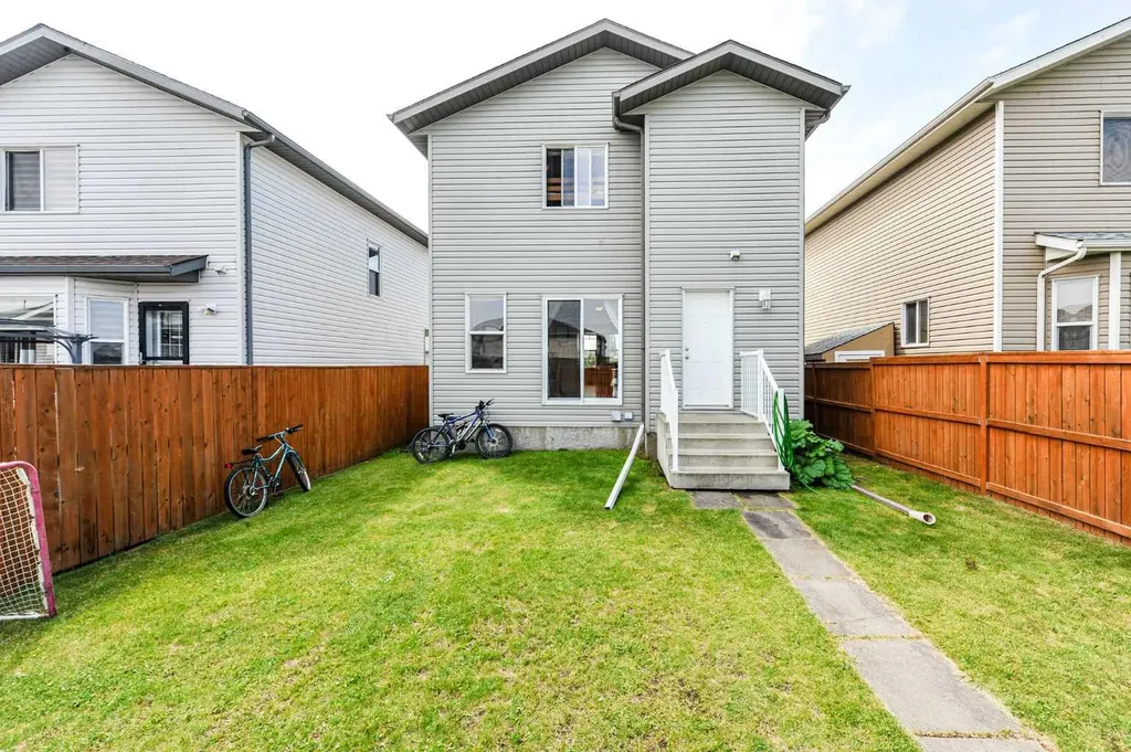 7310 46 Avenue Camrose AB T4V 1X9
