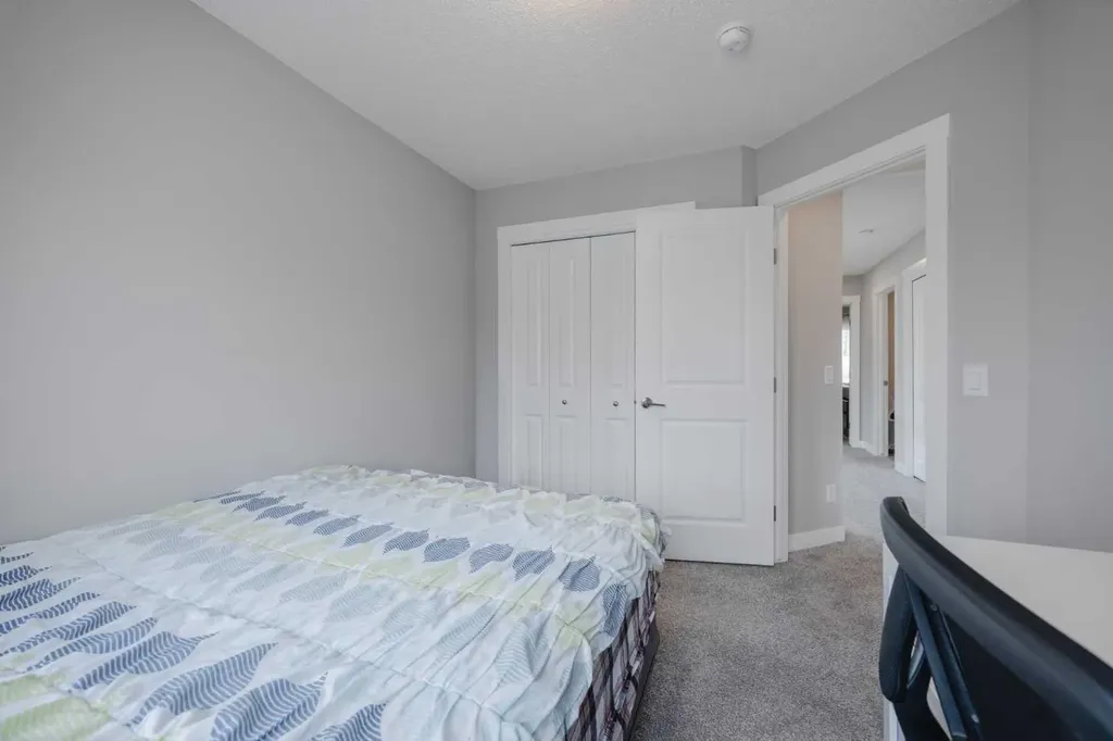 44 Calhoun Common NE Calgary AB T3P 1R8