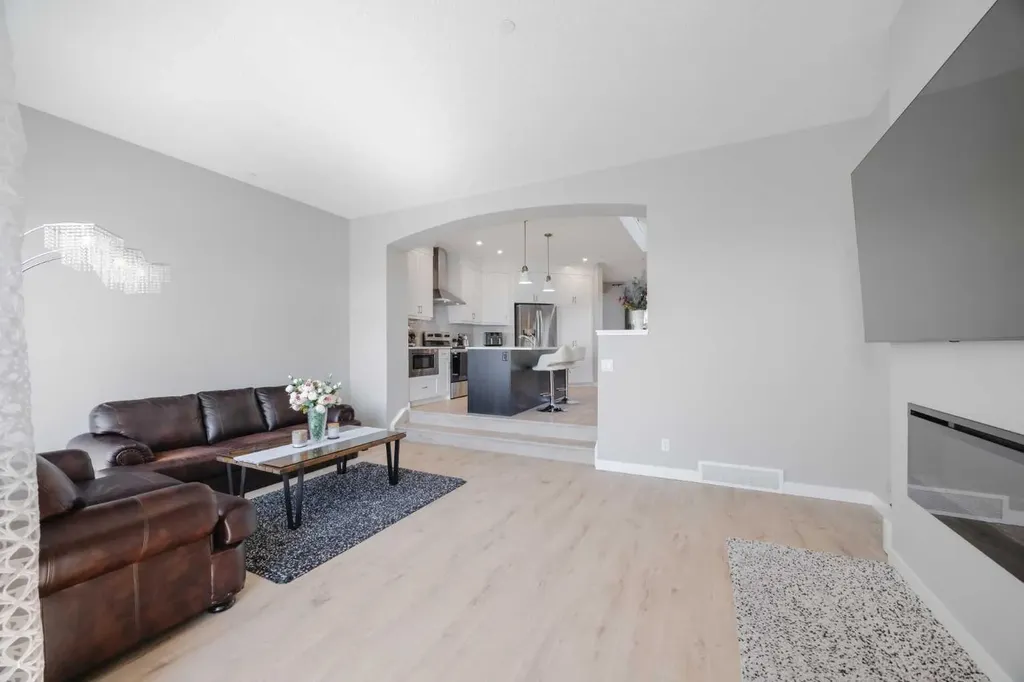 44 Calhoun Common NE Calgary AB T3P 1R8