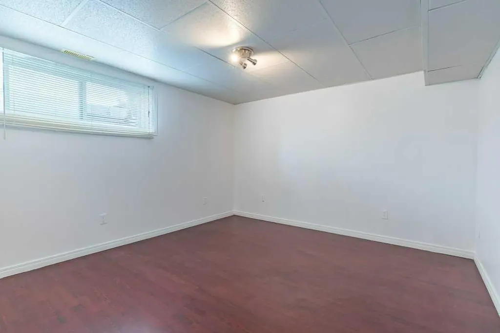 2898 Dunmore Road SE Medicine Hat AB T1A 2A5