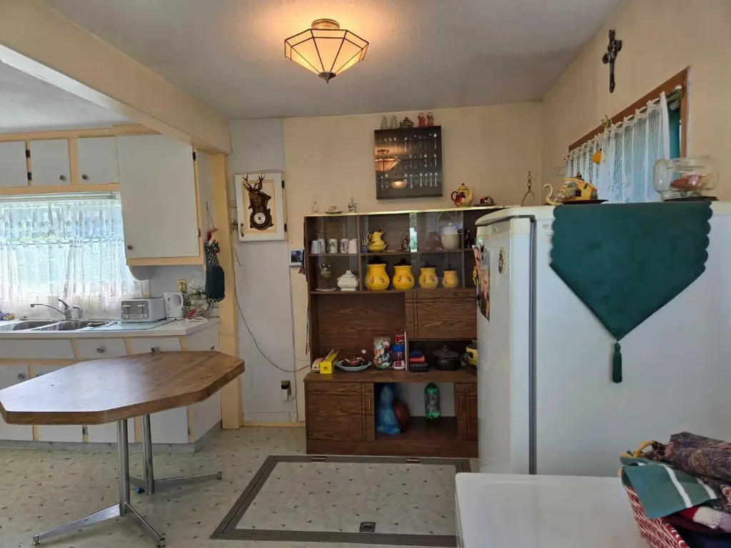 120 2 Avenue E Hussar AB T0J 1S0