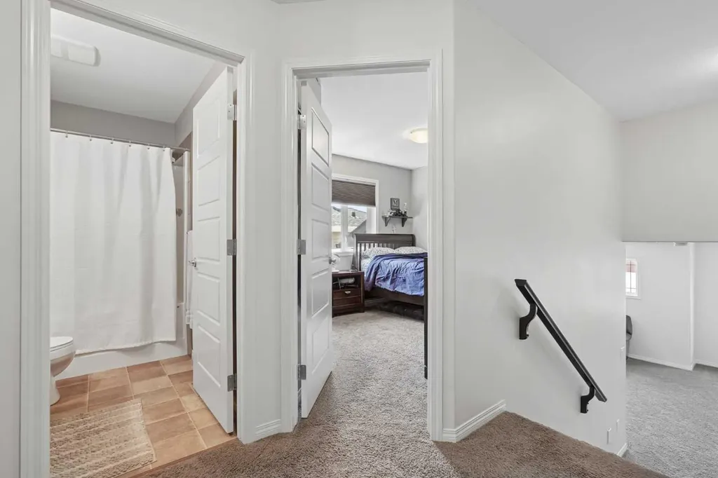 19 Riverland Close W Lethbridge AB T1K5T5
