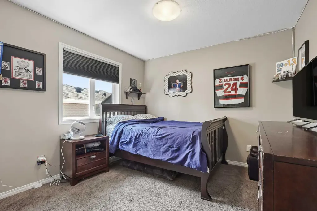 19 Riverland Close W Lethbridge AB T1K5T5