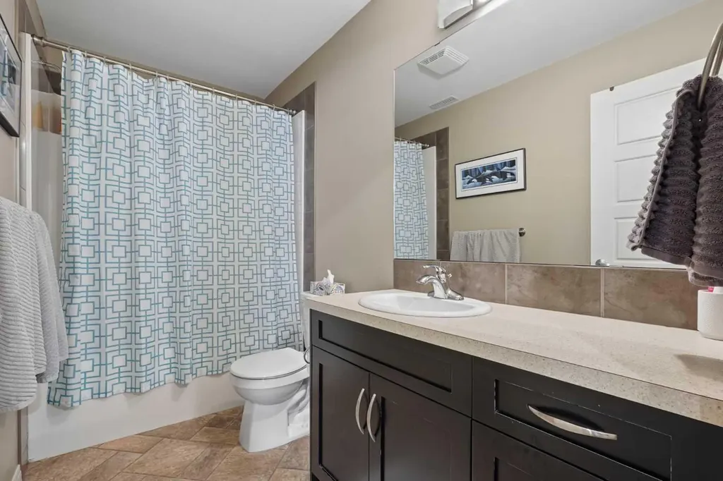 19 Riverland Close W Lethbridge AB T1K5T5