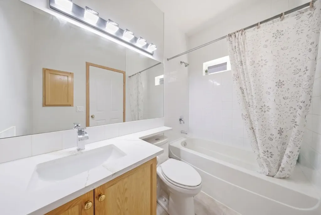 125 Tarawood Place NE Calgary AB T3J 5B4