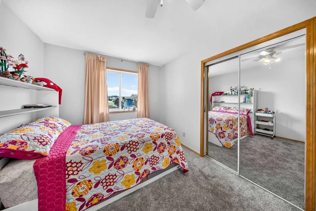 125 Tarawood Place NE Calgary AB T3J 5B4