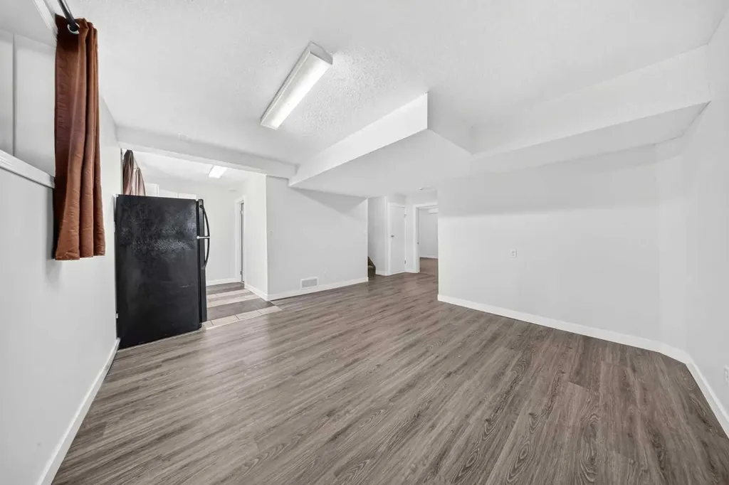 125 Tarawood Place NE Calgary AB T3J 5B4