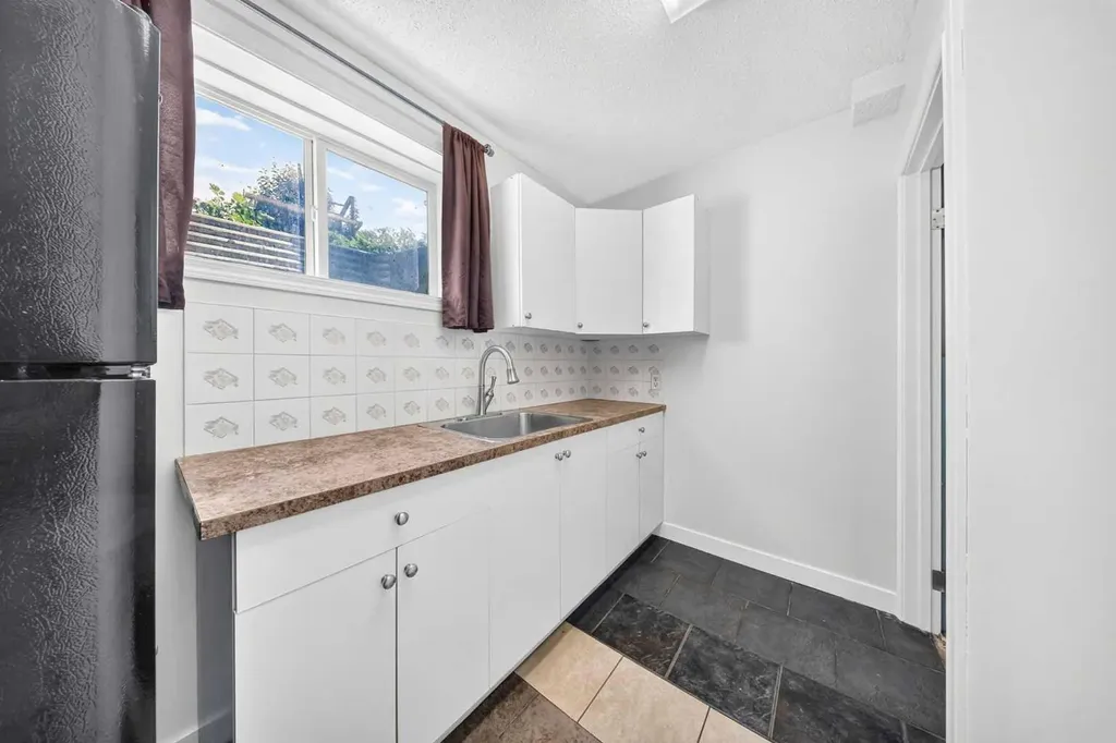 125 Tarawood Place NE Calgary AB T3J 5B4