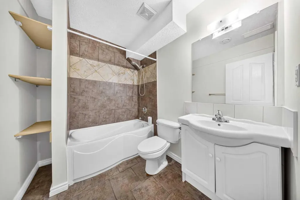 125 Tarawood Place NE Calgary AB T3J 5B4