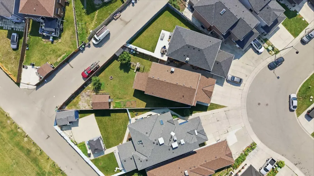 125 Tarawood Place NE Calgary AB T3J 5B4