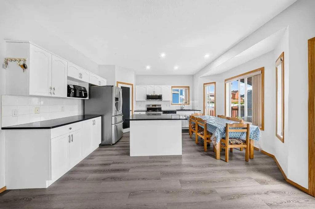 125 Tarawood Place NE Calgary AB T3J 5B4