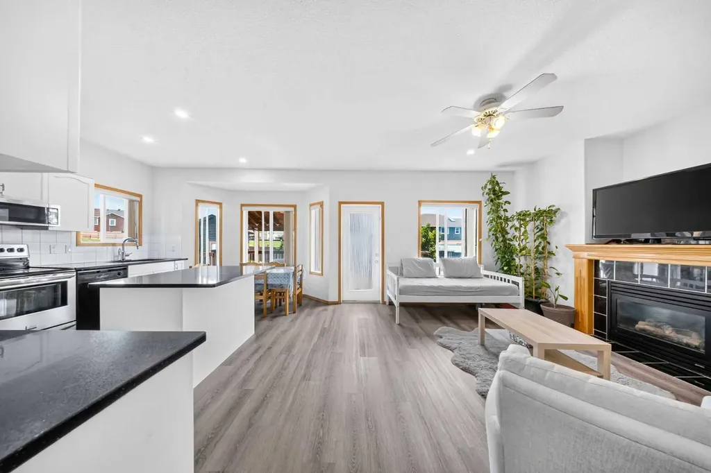 125 Tarawood Place NE Calgary AB T3J 5B4