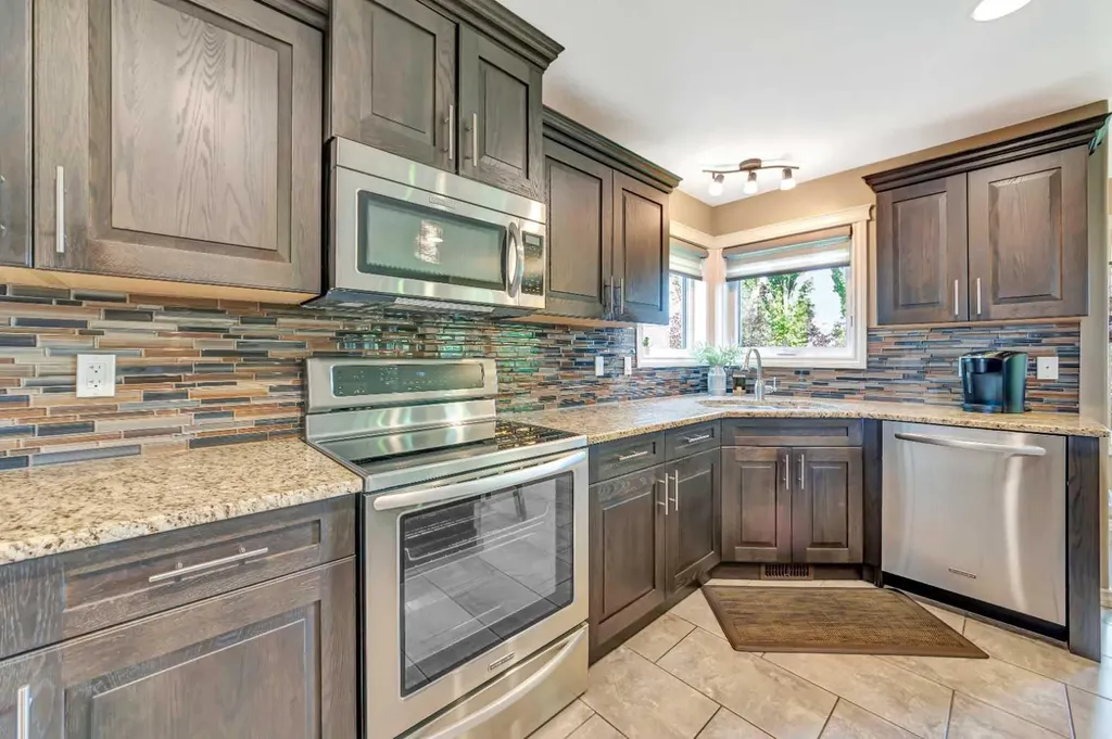 7416 29 Street Lloydminster AB T9V 3K3