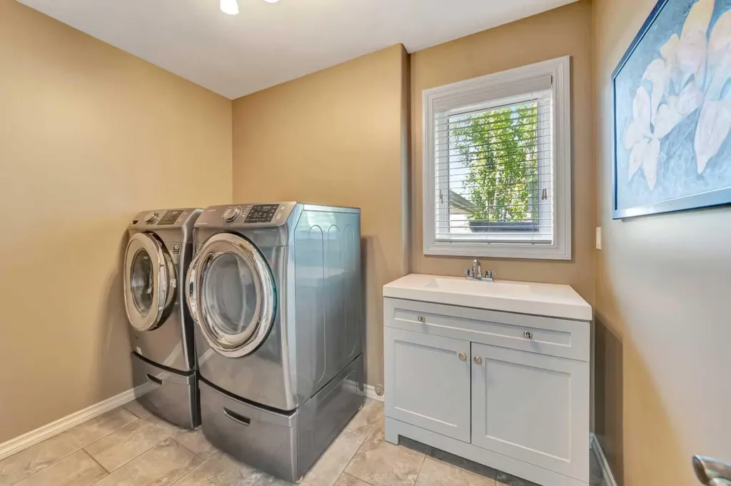 7416 29 Street Lloydminster AB T9V 3K3