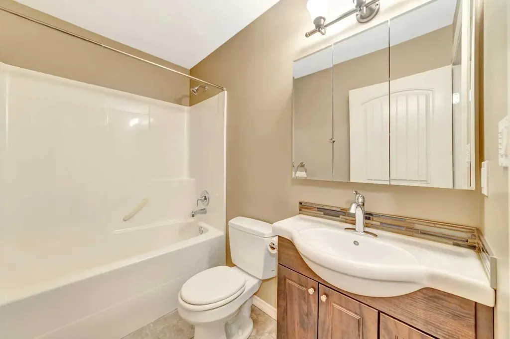 7416 29 Street Lloydminster AB T9V 3K3