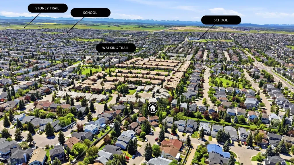 138 Shannon Hill SW Calgary AB T2Y2Y8