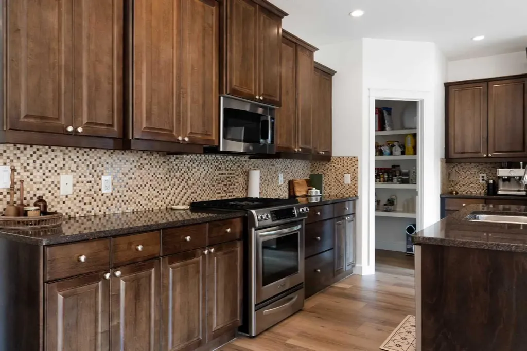 172 Gravelstone Way Fort Mcmurray AB T9K 0S9