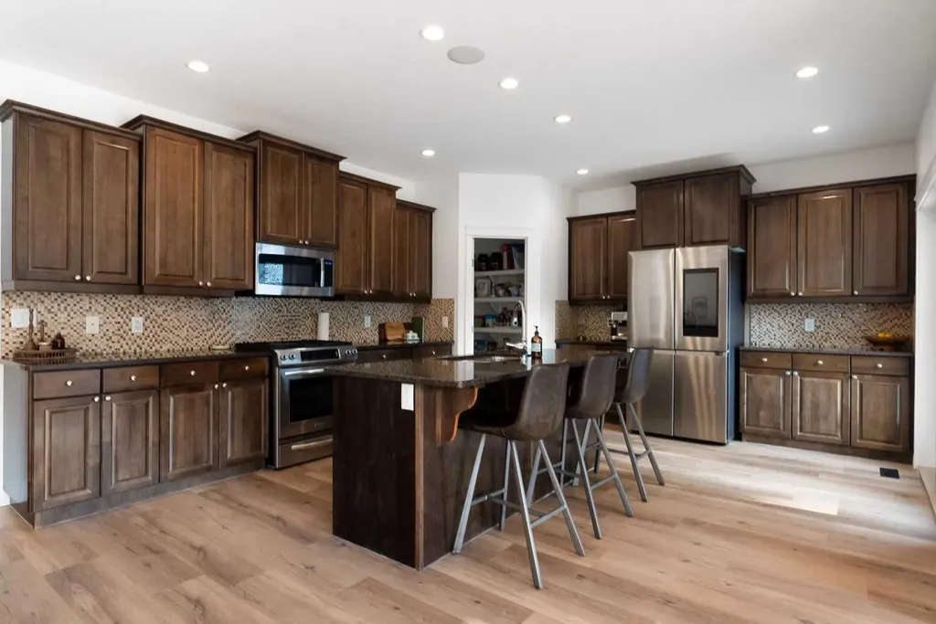 172 Gravelstone Way Fort Mcmurray AB T9K 0S9