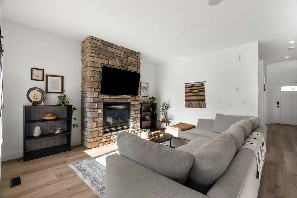 172 Gravelstone Way Fort Mcmurray AB T9K 0S9