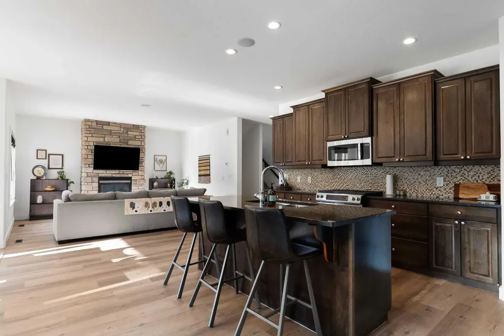 172 Gravelstone Way Fort Mcmurray AB T9K 0S9