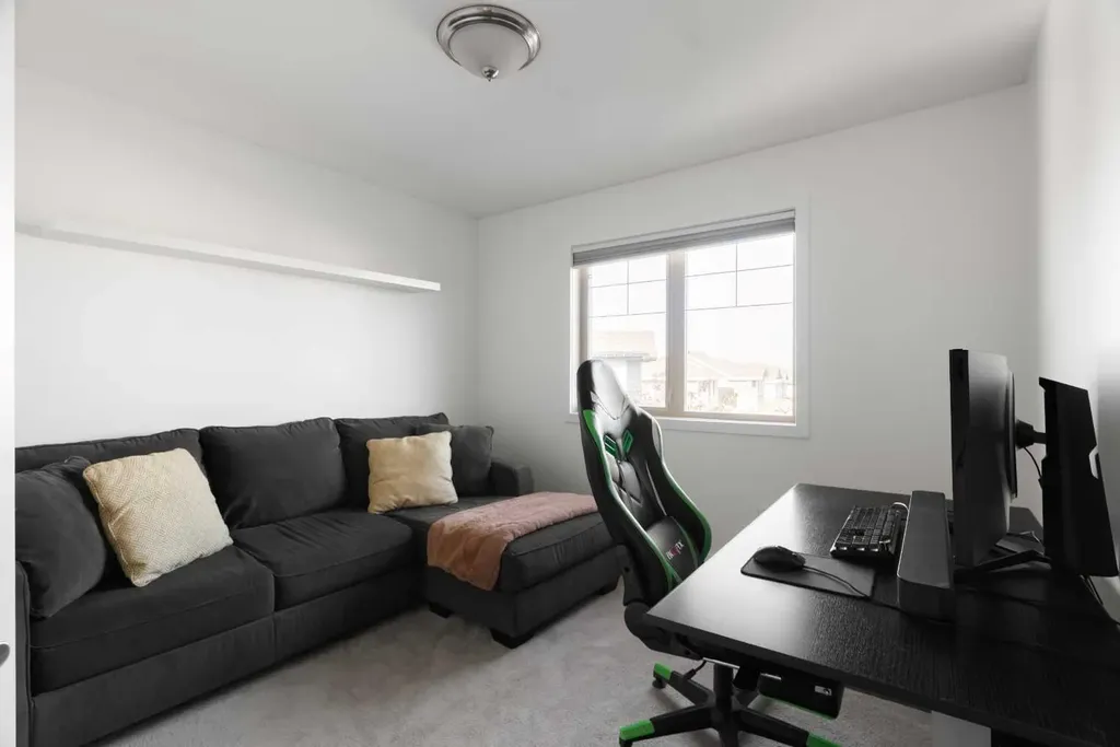 172 Gravelstone Way Fort Mcmurray AB T9K 0S9