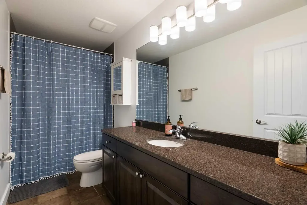 172 Gravelstone Way Fort Mcmurray AB T9K 0S9