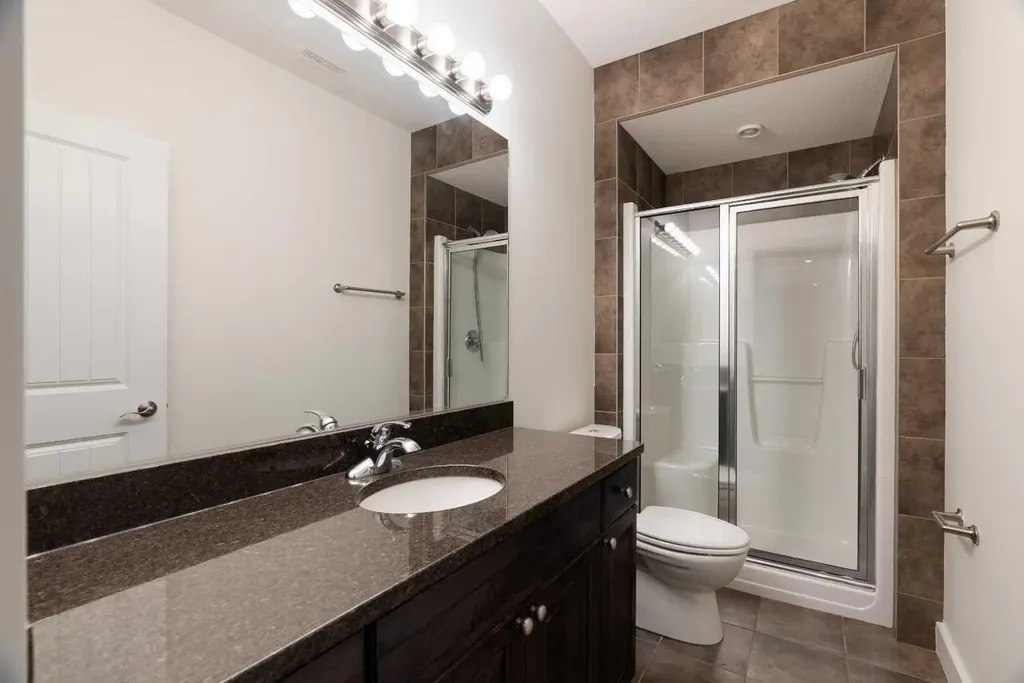 172 Gravelstone Way Fort Mcmurray AB T9K 0S9