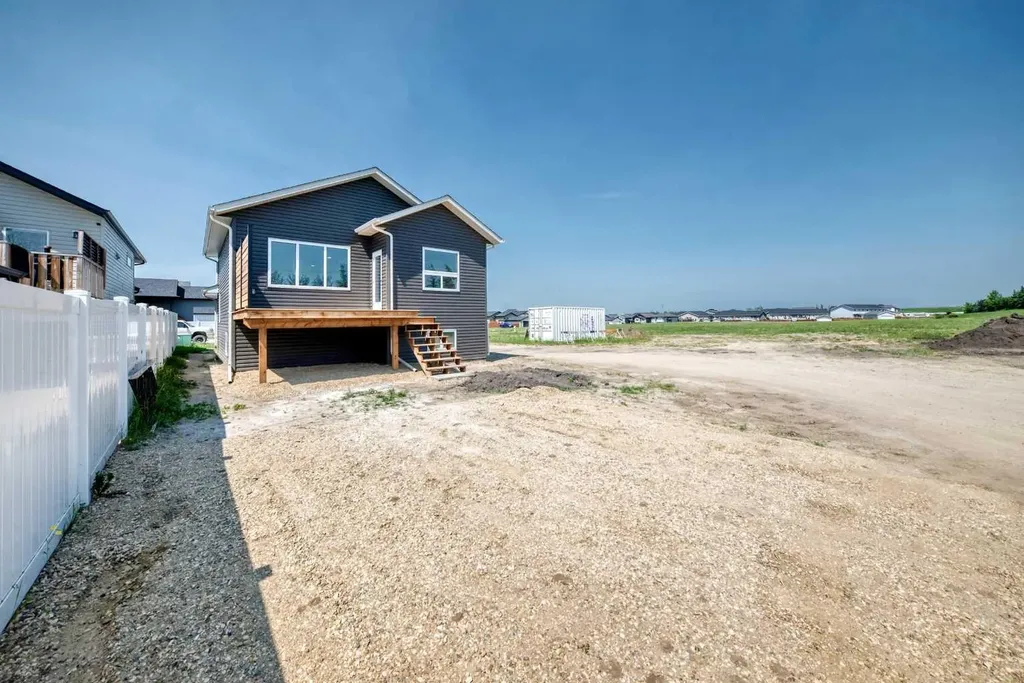 121 Aztec Crescent Blackfalds AB T4M 0M7