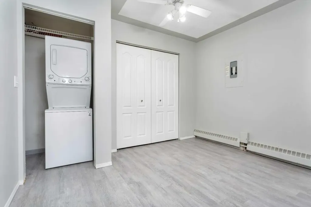 5135 Lakeshore Drive Sylvan Lake AB T4S 1E2