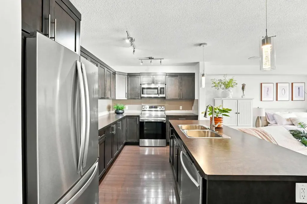 308 Redstone View NE Calgary AB T3N 0M9