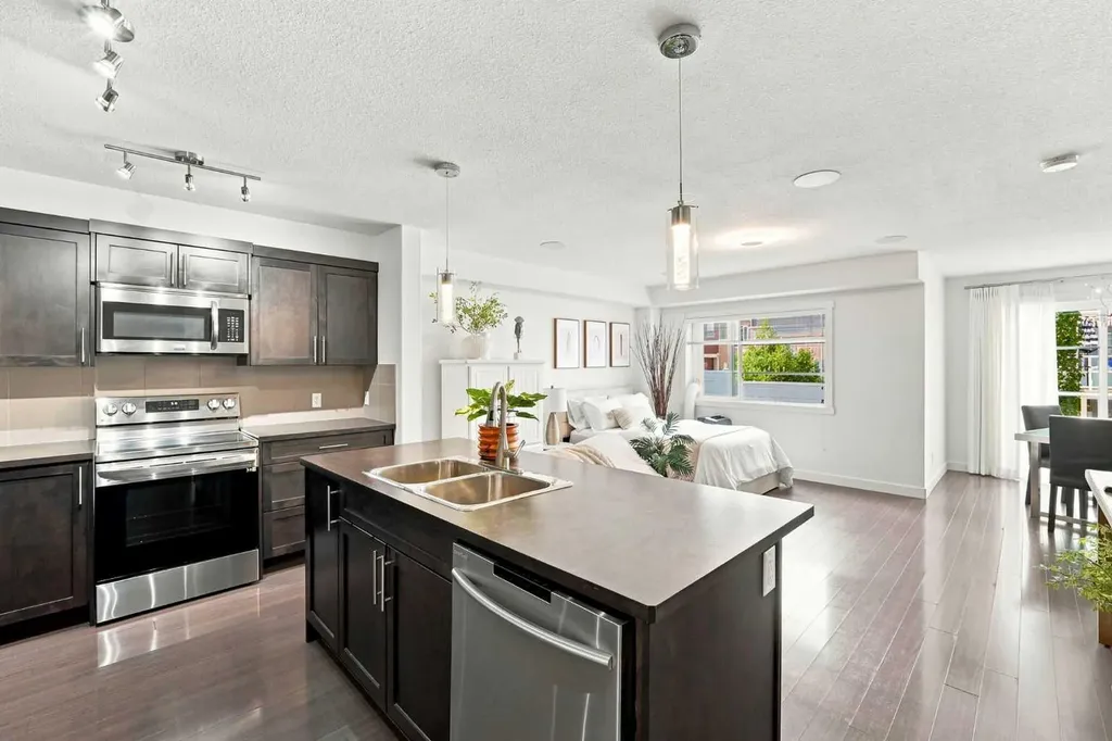 308 Redstone View NE Calgary AB T3N 0M9