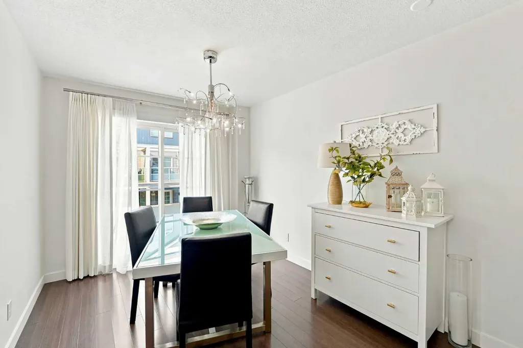 308 Redstone View NE Calgary AB T3N 0M9