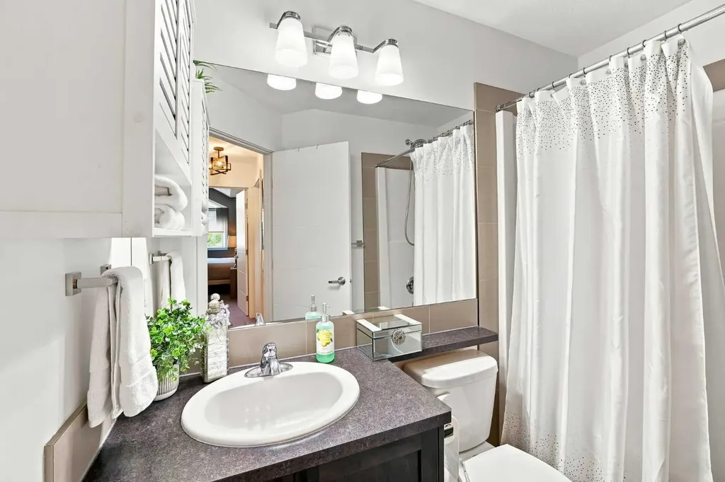 308 Redstone View NE Calgary AB T3N 0M9