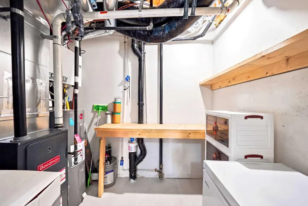 308 Redstone View NE Calgary AB T3N 0M9